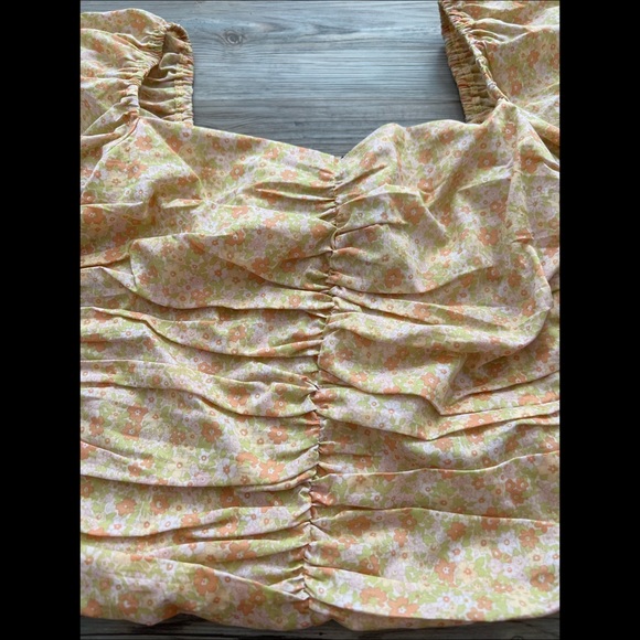 OPT Off Shoulder Puff Sleeve Floral Top - Picture 4 of 8